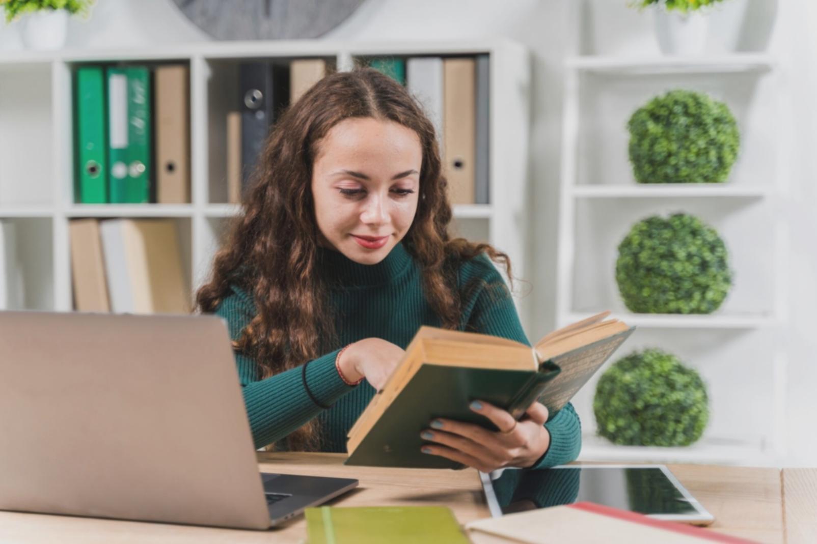 Formation en gestion financière et communication d'entreprise